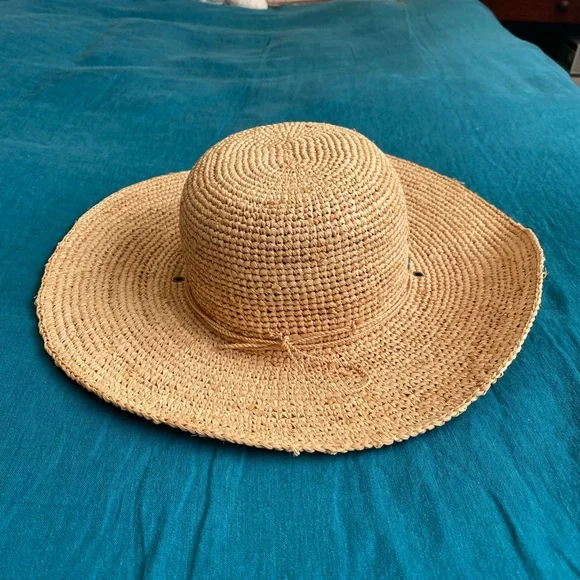 Scala Sun Hat Wide-Brimmed Summer Tan Crocheted Raffia - Picture 1 of 3